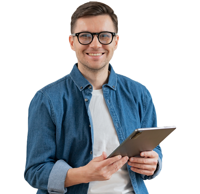 Un homme utilisant la solution mpleo afin de suivre les souhaits en formations des talents de son entreprises.